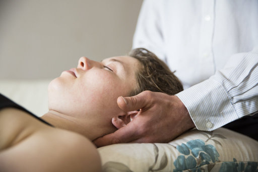 Exeter physio assessing neck