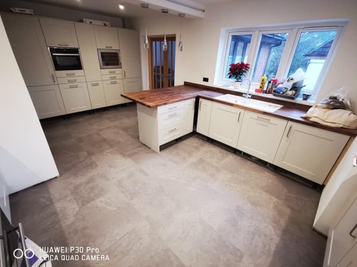 Karndean Art Select Corris LVT flooring