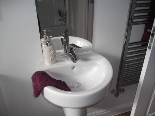 Newly Fitted Bathroom in Salcombe Harbour Hotel 5 star