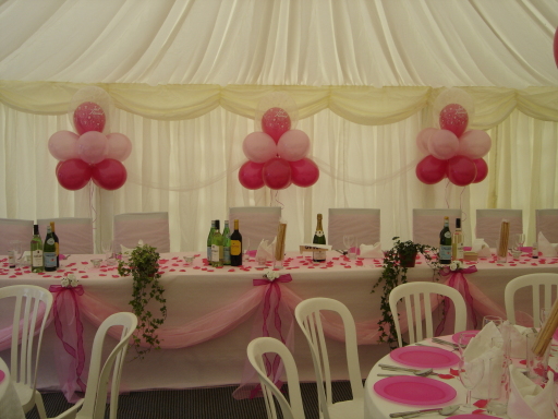 Cloud nine balloon display from Aylesbury Balloons
