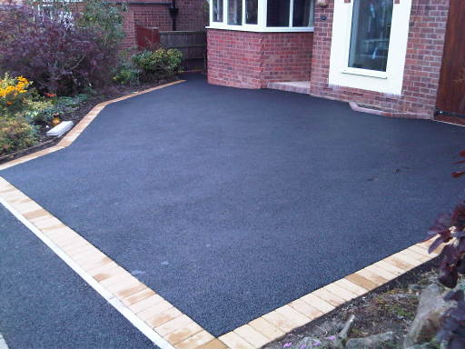 Asphalt Tarmac Surfaced Driveway with Block Paved Border
