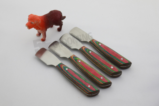 Hand stripping combs