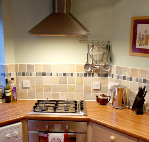 Kitchen Tiling - Handy David Edinburgh Handyman