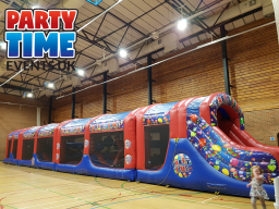 100ft Adult Assault Course hire