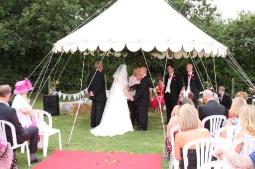 garden weddings.