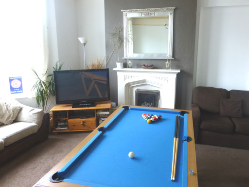 harrington guest house pool table
