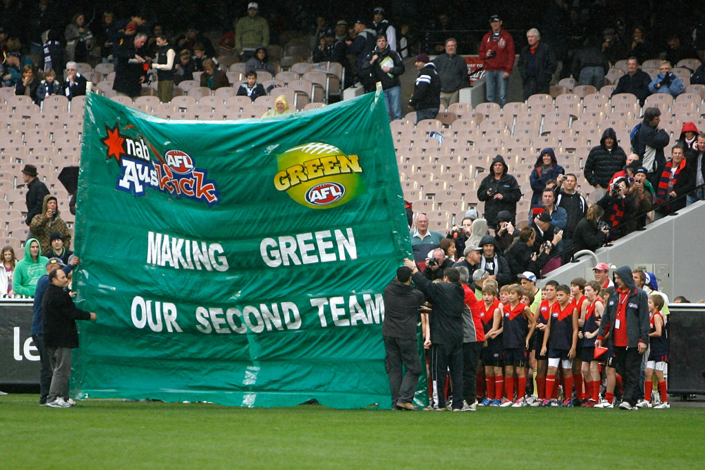 Run Through Banners For You! Melton, 3337