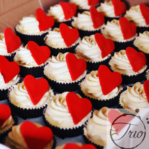 love heart cupcakes