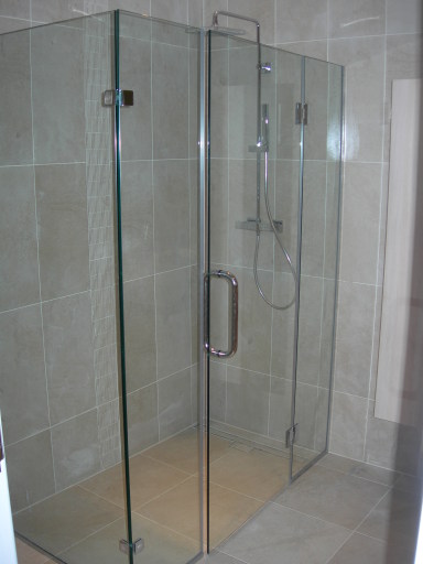 Shower Screen