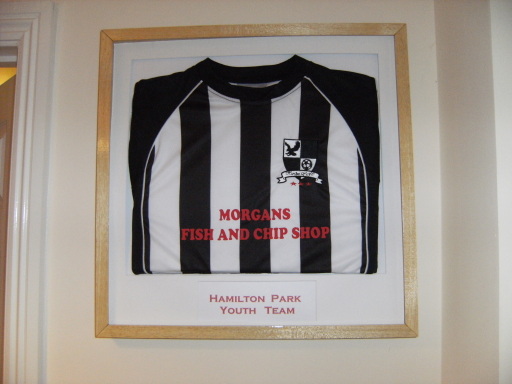 Custom Framing ( e.g.Football Shirt )
