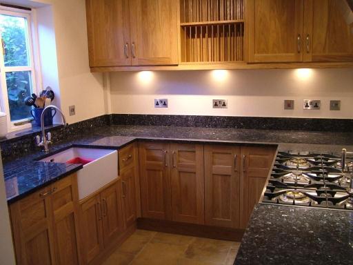 Oak Kitchen Granit W/Tops