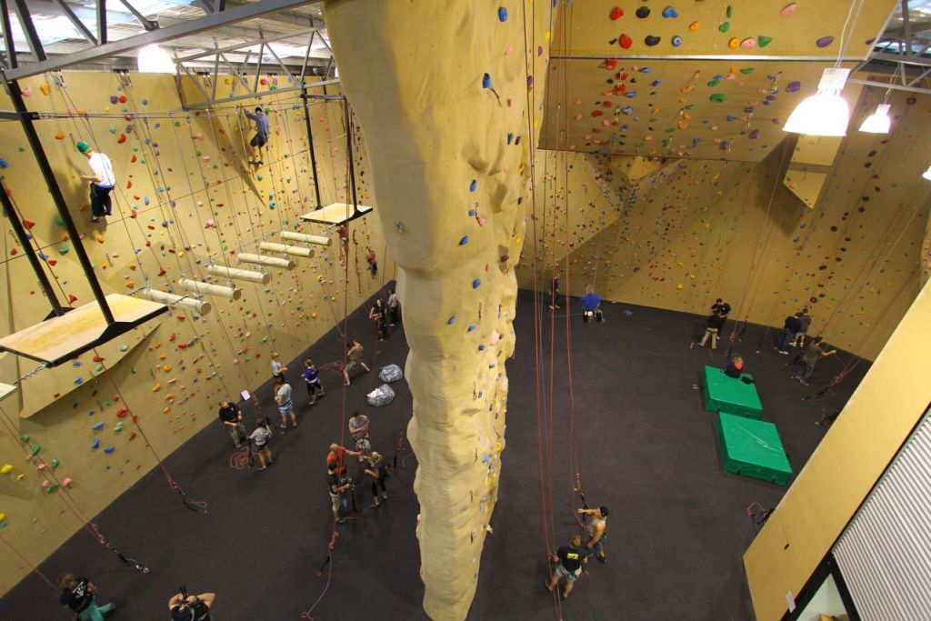 Bayside Rock Indoor Climbing & Adventure Centre 9 Network Drive, Carrum