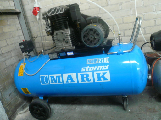 Mobile Industrial Piston Compressor on Air Receiver.