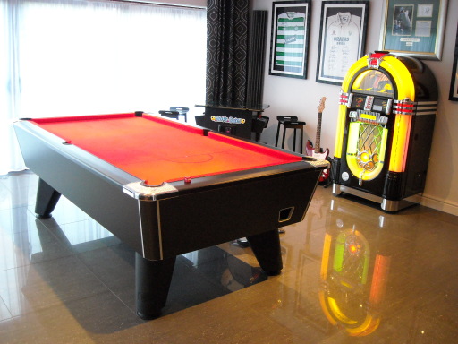 Supreme Winner Pool table