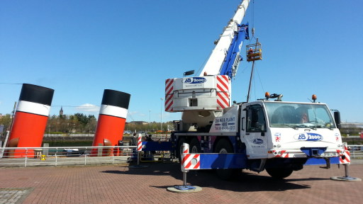 Crane hire