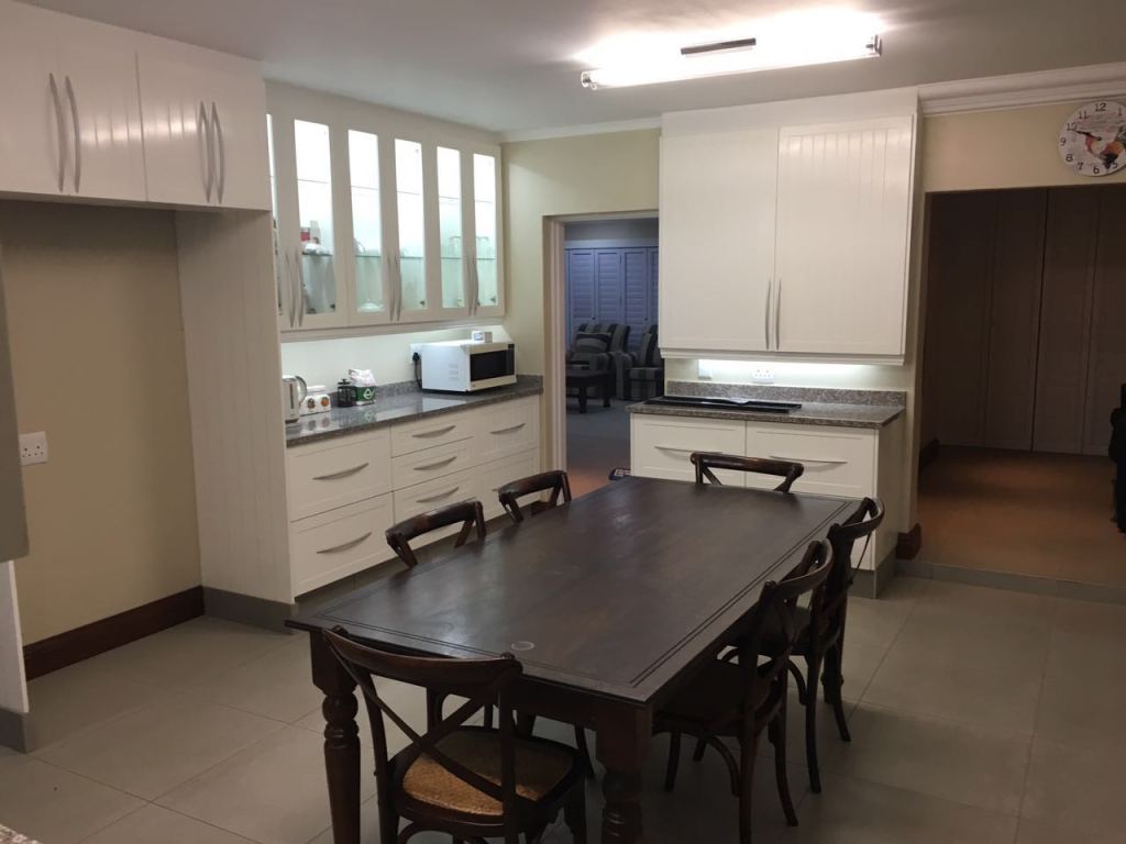 kitchen hyper 36 plantation road, Edenvale, 1609