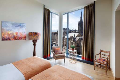 Guest Room Twin Beds