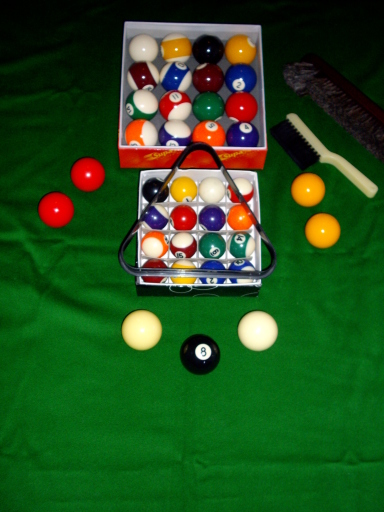 all sizes of Snooker/Pool balls available from kids to full size.
