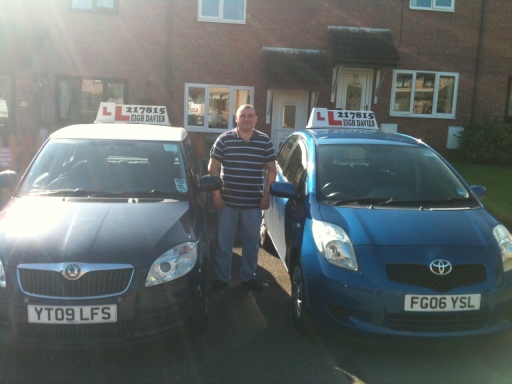 skoda fabia (manual) on left,toyota yaris(automatic)on right hand side