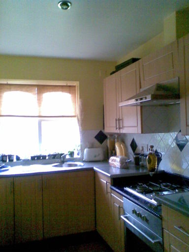 Fitted and decorated kitchen