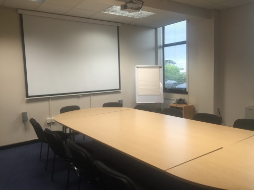 Russell Suite - Large Meeting Room - up to 16 people