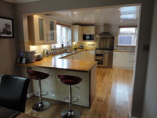 Fitted kitchen