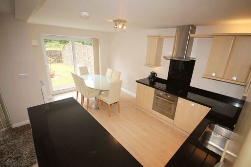 Shared kitchen diner