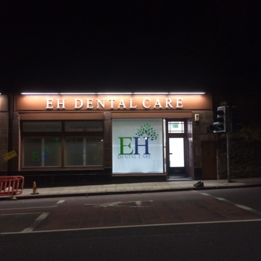 Edinburgh Dentist at night