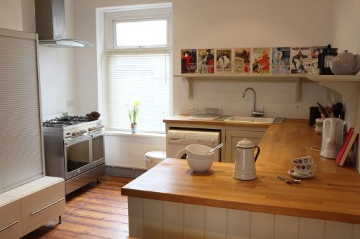 Kitchen area