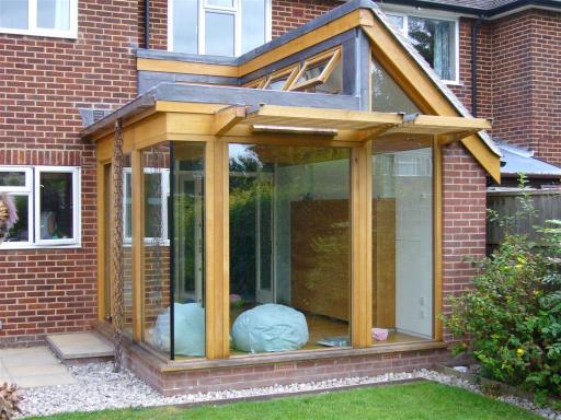 Box copper guttering with chain instead of traditional downpipe