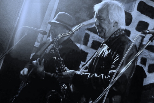 KK'S Bues Band in action