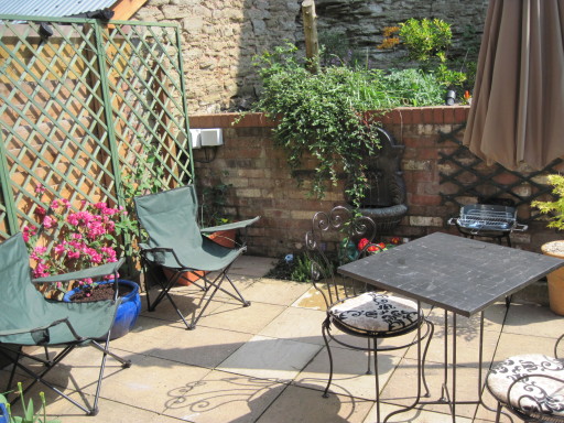 Private courtyard garden