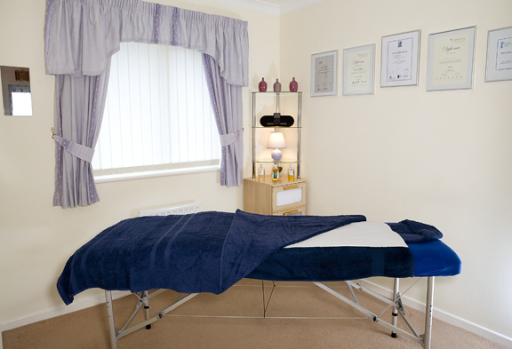 Jacqui's Natural Therapies Exeter Devon (Holistic Massage Ear Candling Hot Stone Therapy)