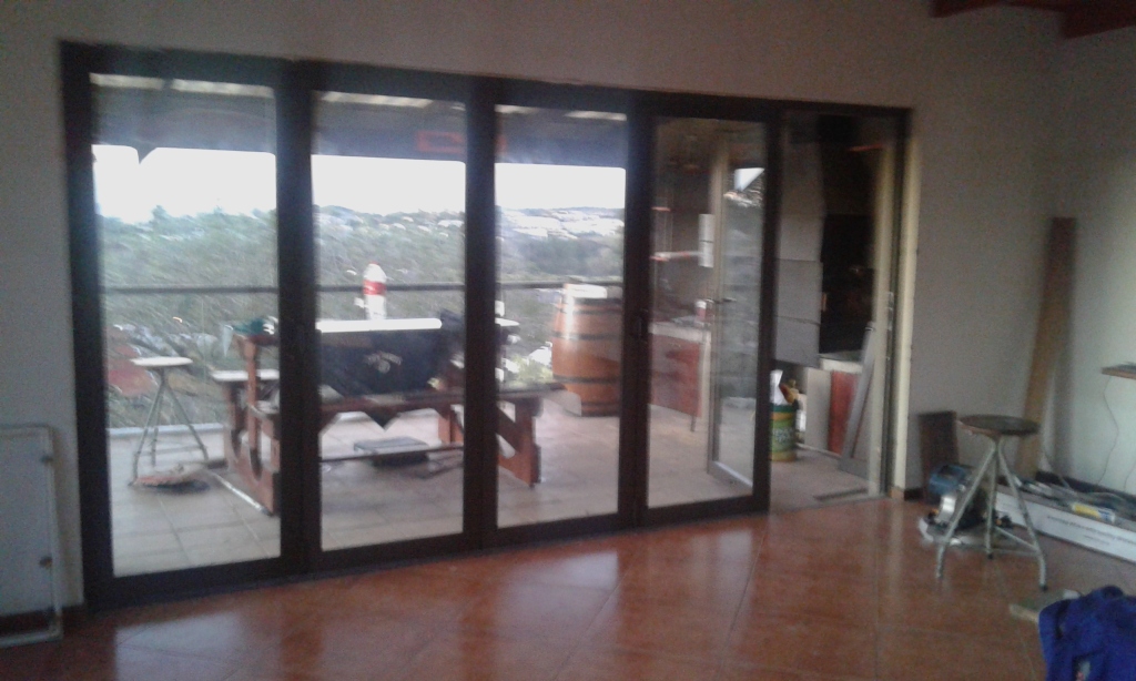 National Auto Glass 63 Albert Street, 6529