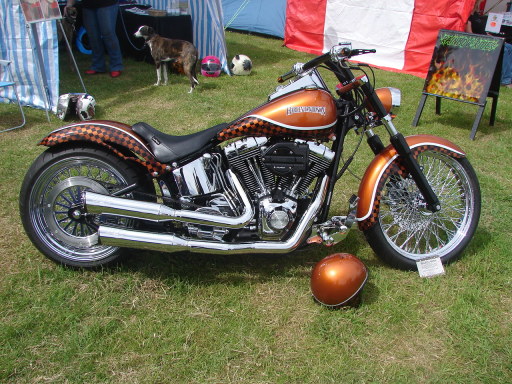 Harley Davidson 'fat bug' inc matching lid.
