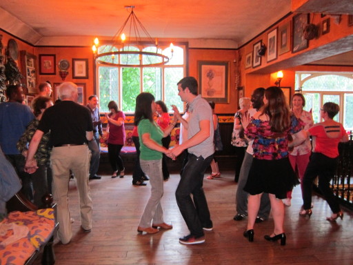 Salsa class
