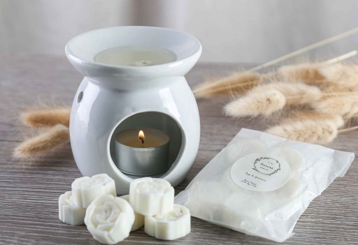 https://naturecandlecompany.com/products/botanical