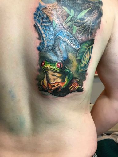 realistic frog London Blue Lady Tattoo 