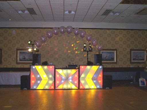 Medium show + 1800watt sound system