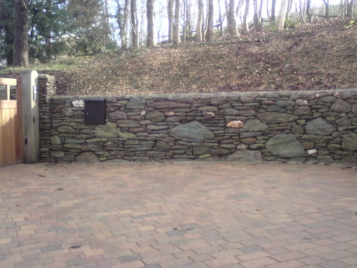 STONE WALL BY ABBOTSBURY STONEWORK