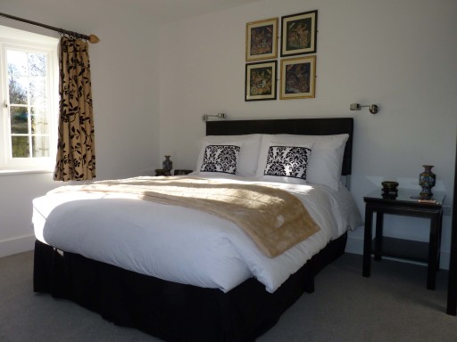 Orchid Room, easy access, deluxe wet room ensuite