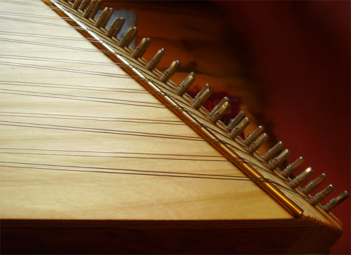 Hammered Dulcimer Harmony model detail