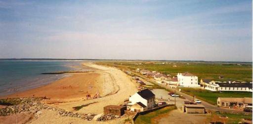 Wendon has a prime seafront location, with views to the Lleyn Peninsula &amp; the Rival Mountains.