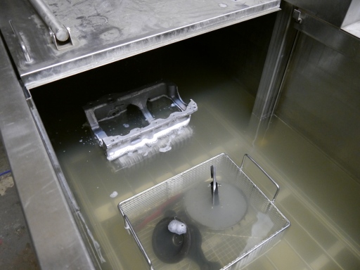 Mini gearbox Ultrasonic Cleaning