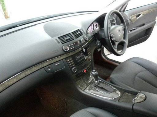 Mercedes Benz E270 CDI Avantgarde Front Passenger