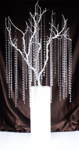 Crystal Manzanita Tree Hire Scotland