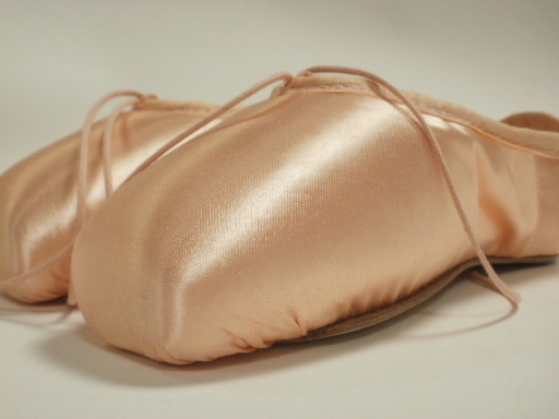 Custom made pointe shoes