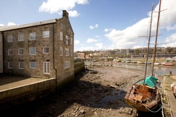 Shoreline Cottages In Henrietta Street Whitby North Yorkshire
