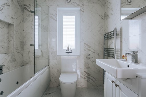 Bathroom view of one of our Luxury Eco Lodges at Gwel an Mor