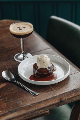 Proper sticky toffee pudding, Jude’s vanilla ice cream